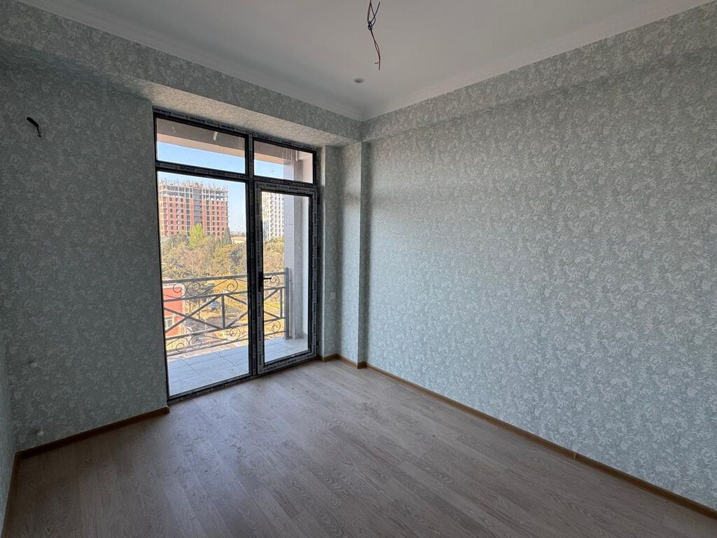 Qaraçuxur qəs., 2 otaqlı, Yeni tikili, 95 kv. m