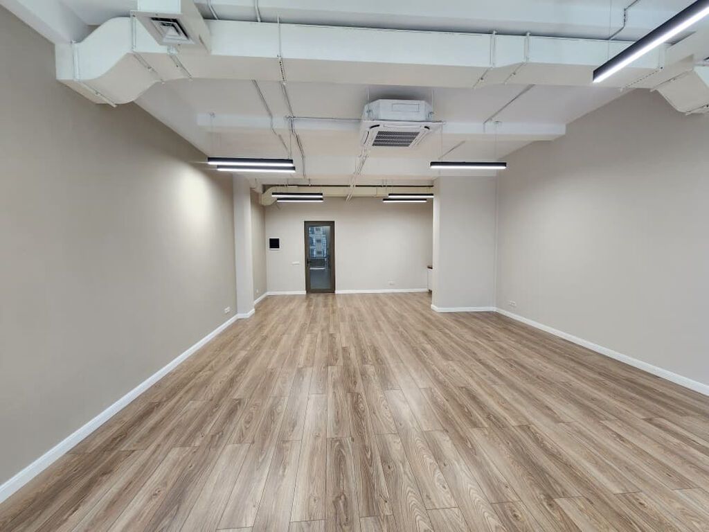 Аренда офисов, 57 м², В бизнес центре, 1 линия: фото 3