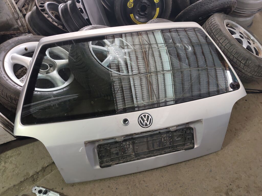 Крышка багажника Volkswagen, 1994 г., Б/у, Оригинал: фото 1