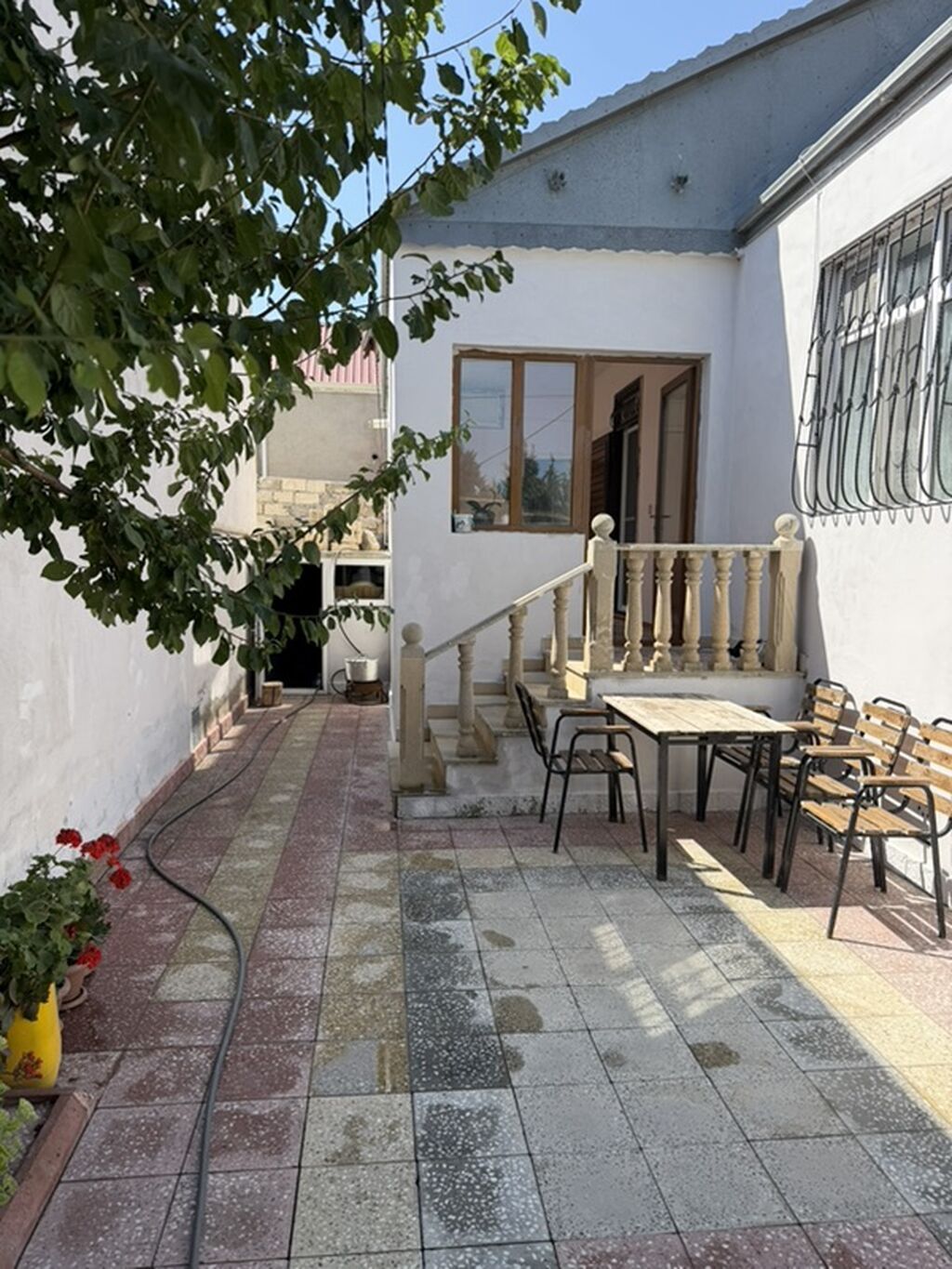 3 otaqlı, 125 kv. m, Orta təmir