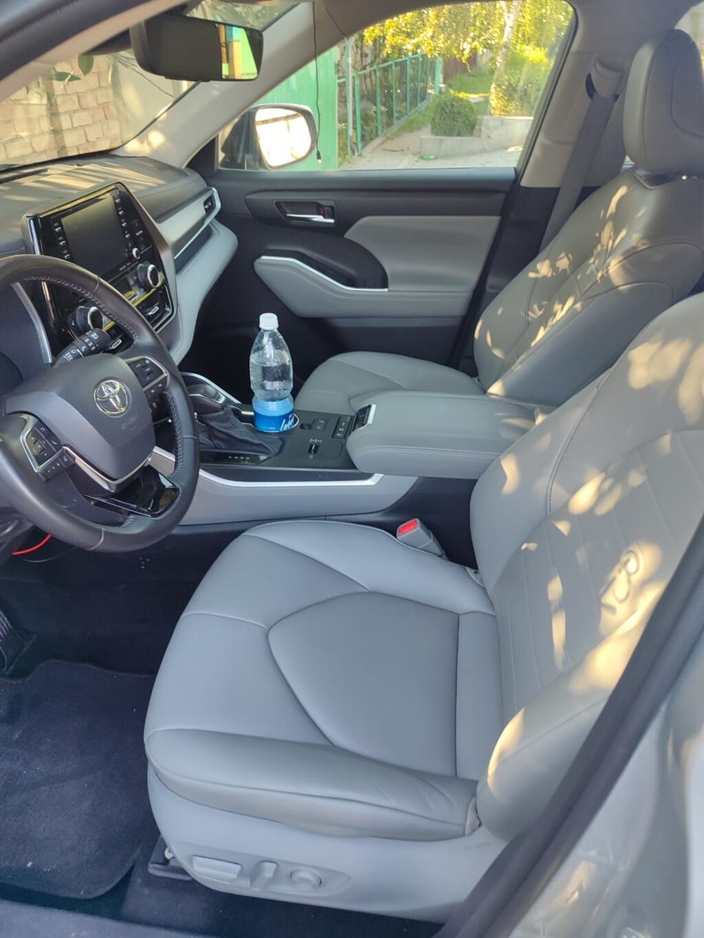 Toyota Highlander: 2021 г., 2.5 л, Автомат, Гибрид, Кроссовер: фото 4
