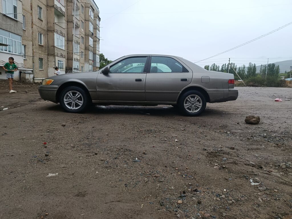 Toyota Camry: 2001 г., 2.2 л, Автомат, Бензин, Седан: фото 4