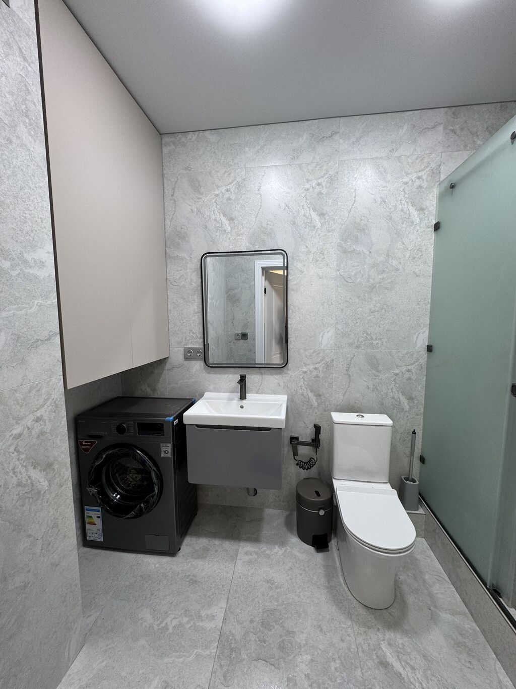 Сдается 2 комн кв студия Район - ОШ базар Точный адрес - Димитрова, 2: фото 6