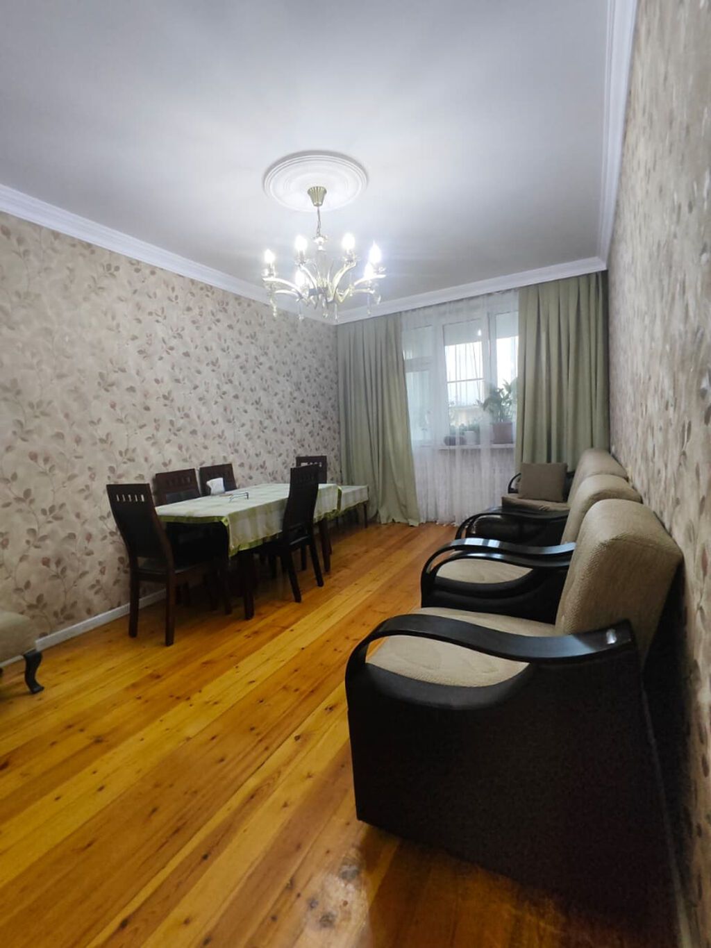 Bakı, Bakıxanov qəs., 4 otaqlı, Köhnə tikili, 83 kv. m