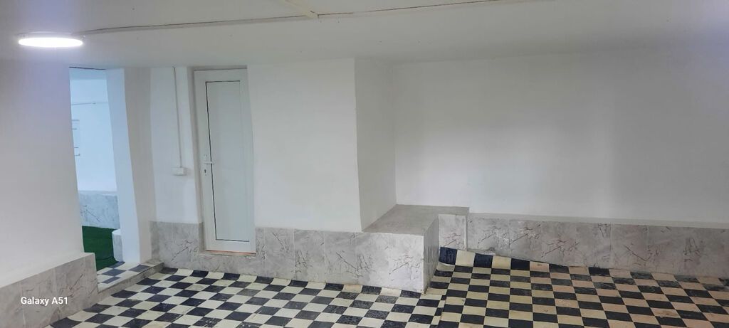 Sumqayıt ş., 10-cu mikrorayonda Obyekt icarəyə verilir. 2 otaq, ümumi