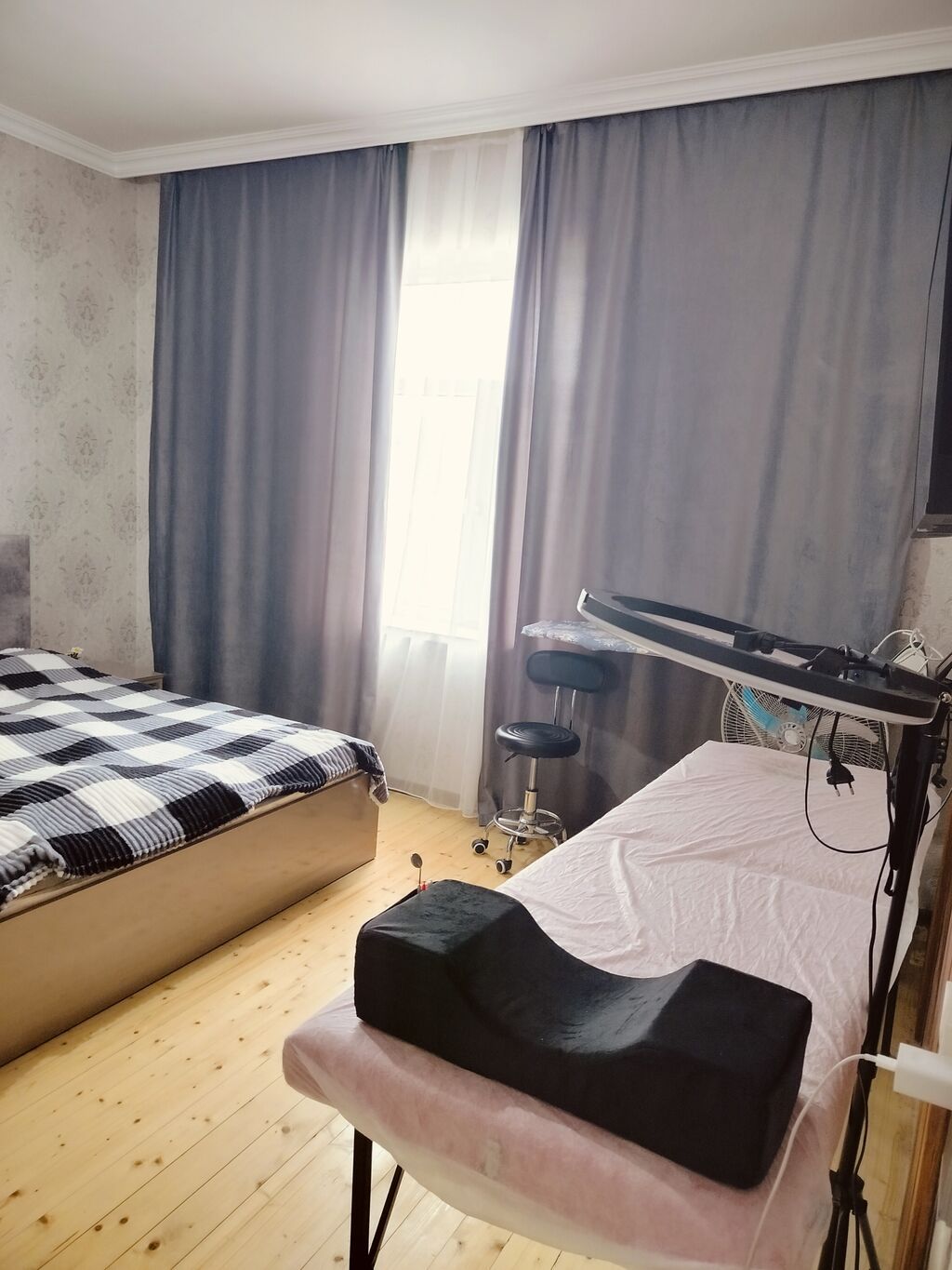 3 otaqlı. həyət evi tcili satılır - Geniş, işıqlı mətbəx: üst-alt