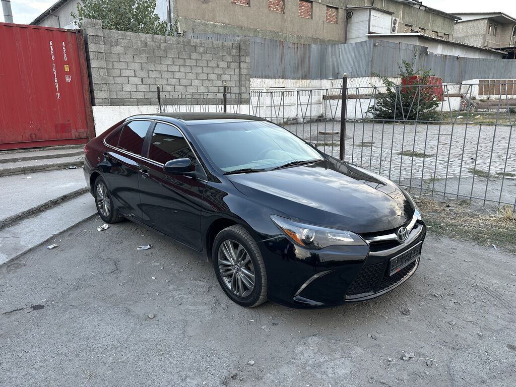 Toyota Camry: 2017 г., 2.5 л, Автомат, Бензин, Седан: фото 1