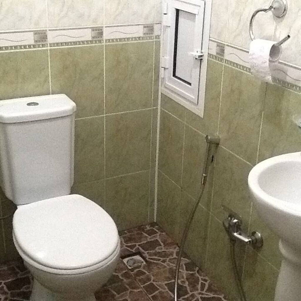 4-cü mikrorayon, 3 otaqlı, Yeni tikili, m. Memar Əcəmi, 90 kv. m