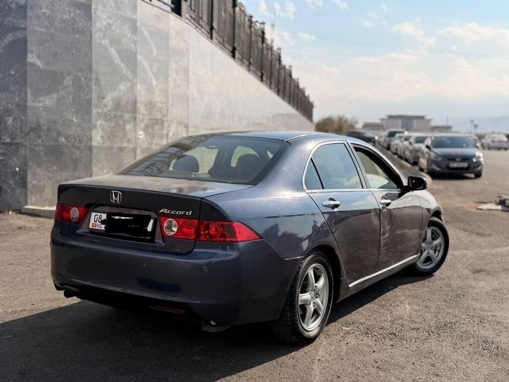 Honda Accord: 2004 г., 2.4 л, Автомат, Бензин, Седан: фото 2