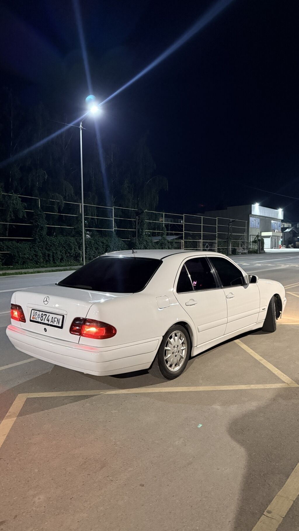 Mercedes-Benz E-Class: 2001 г., 2.2 л, Механика, Дизель, Седан: фото 4
