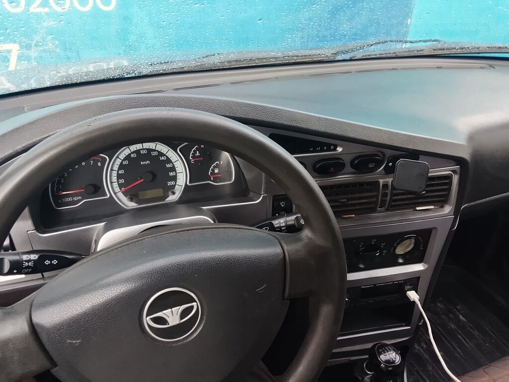 Daewoo Nexia: 2010 г., 1.5 л, Механика, Бензин, Седан: фото 4
