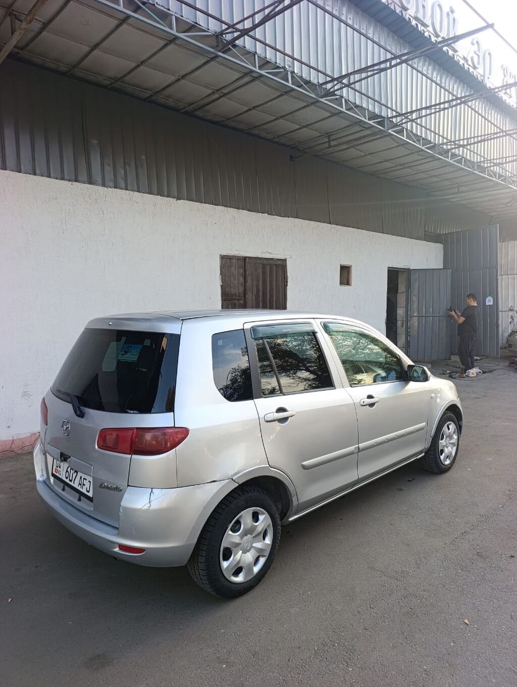 Mazda Demio: 2003 г., 1.3 л, Автомат, Бензин, Хэтчбэк: фото 6