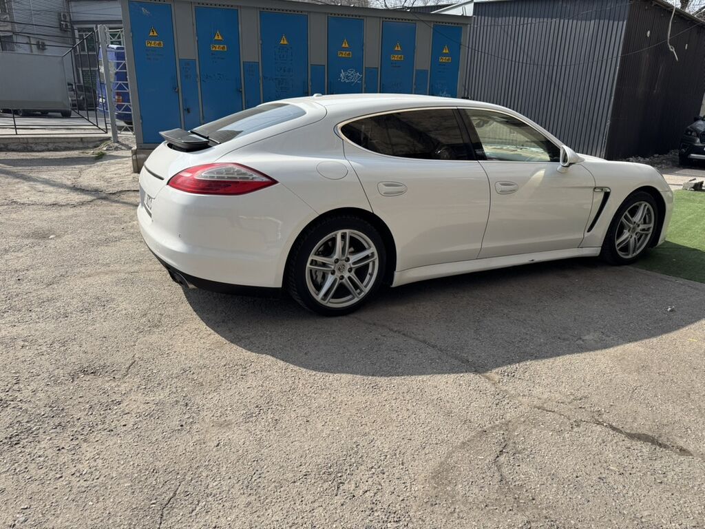 Porsche Panamera: 2011 г., 4.8 л, Автомат, Лифтбек: фото 2