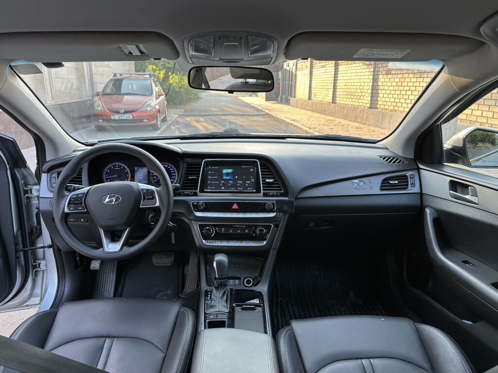 Hyundai Sonata: 2021 г., 2 л, Автомат, Газ, Седан: фото 8