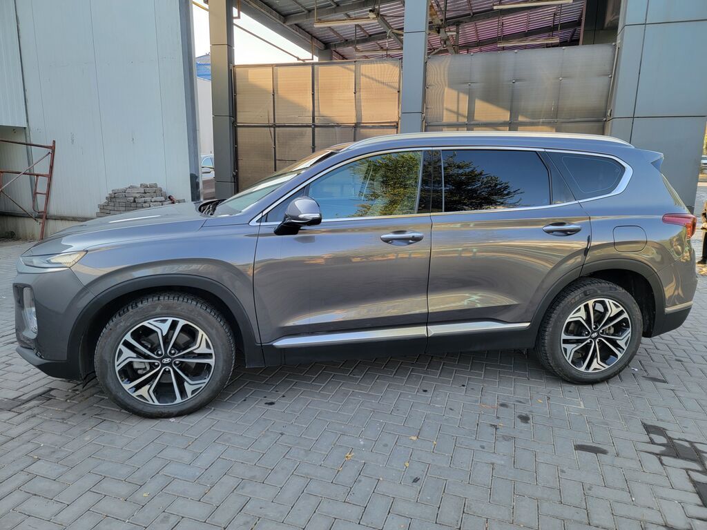 Hyundai Santa Fe: 2019 г., 2 л, Автомат, Бензин, Кроссовер: фото 3