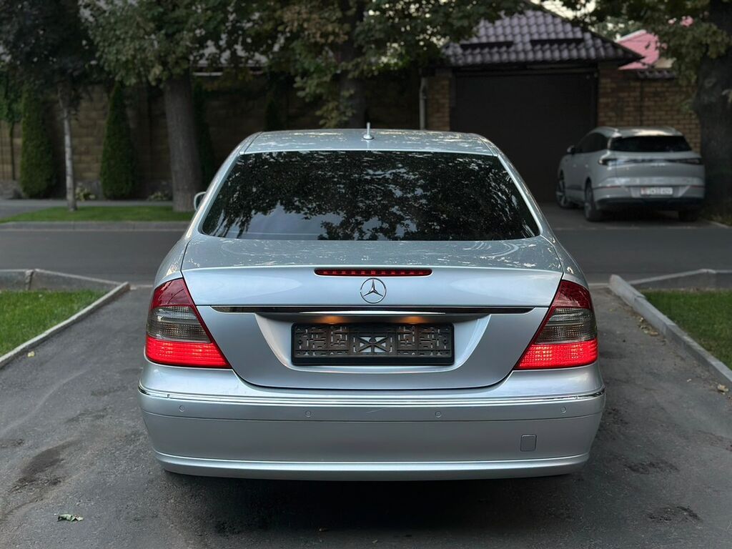 Mercedes-Benz E-Class: 2006 г., 3 л, Автомат, Бензин, Седан: фото 4