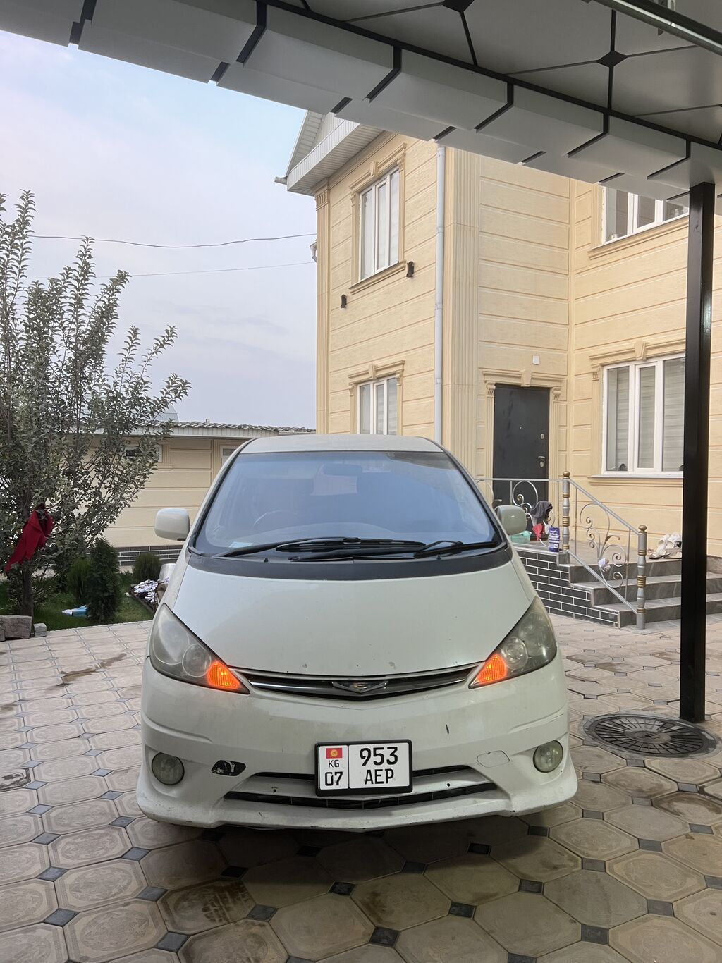 Toyota Estima: 2003 г., 3 л, Автомат, Газ, Минивэн: фото 8