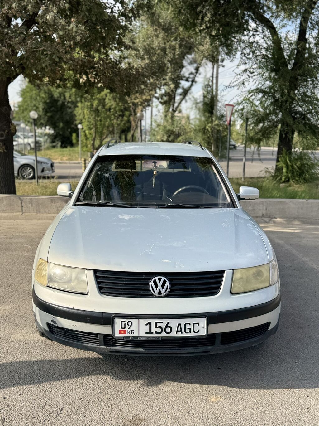 Volkswagen Passat: 2000 г., 1.6 л, Механика, Бензин, Универсал: фото 6