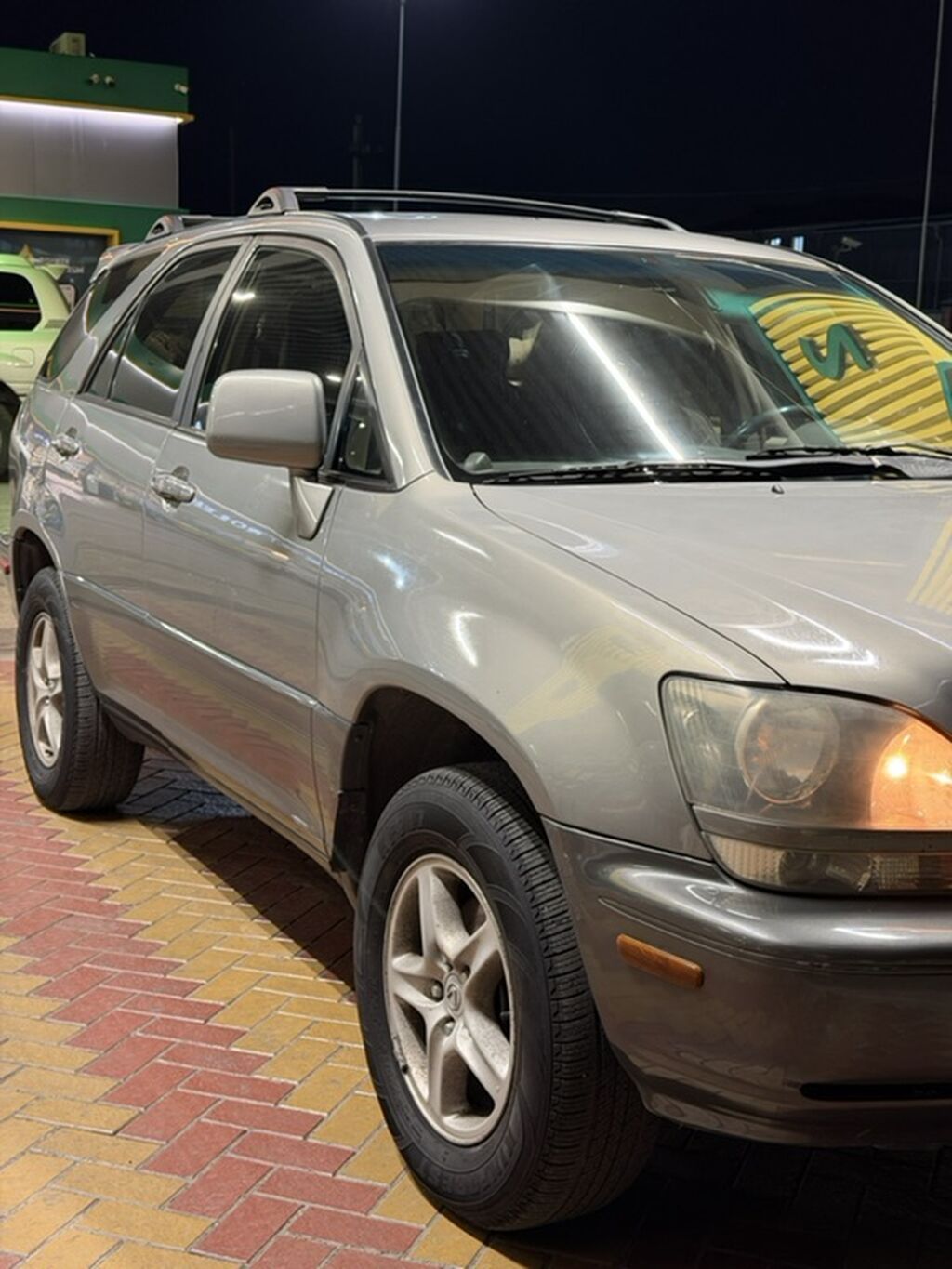 Lexus RX: 2000 г., 3 л, Автомат, Газ, Кроссовер: фото 3