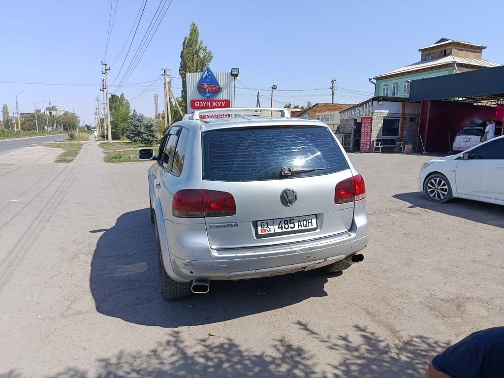 Volkswagen Touareg: 2002 г., 3.2 л, Автомат, Бензин, Внедорожник: фото 3