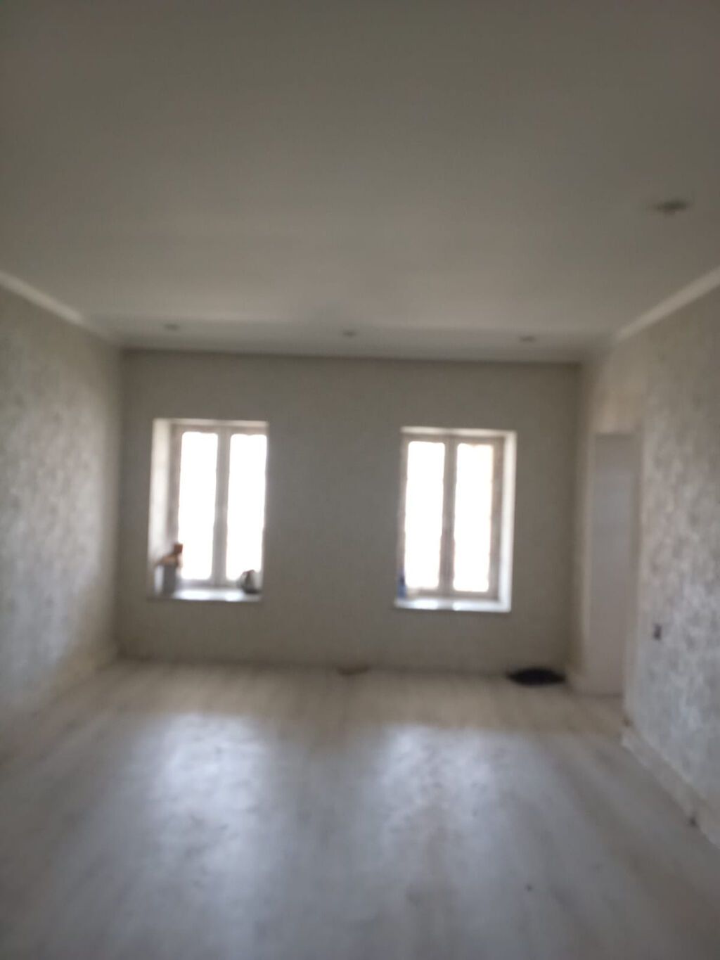 Ağdaş, 192 kv. m, 4 otaqlı, İşıq, Kanalizasiya, Kombi