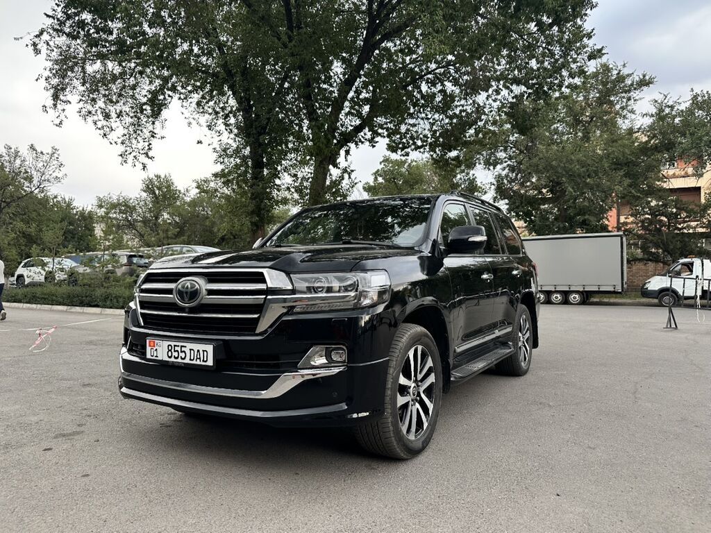 Toyota Land Cruiser: 2019 г., 4.6 л, Автомат, Бензин, Внедорожник: фото 2