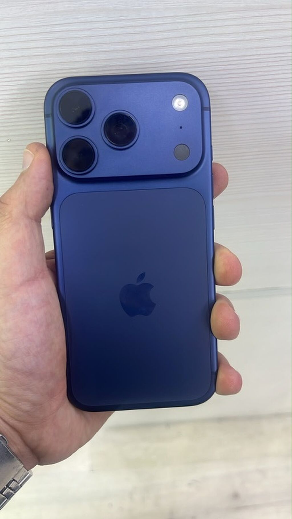 IPhone 17 Pro, 256 GB, Mavi, Face ID