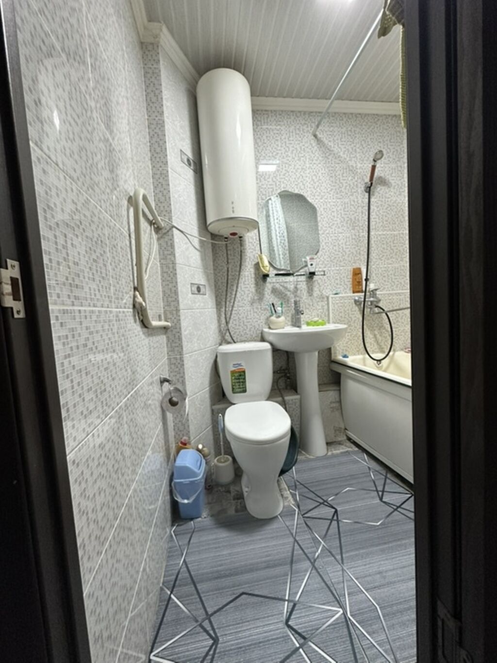 2 комнаты, 45 м², 3 мкр 104 серия, 1 этаж, Косметический ремонт: фото 6