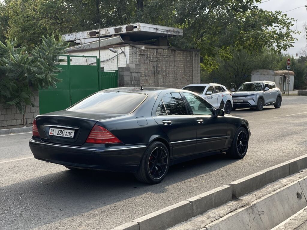 Mercedes-Benz S-Class: 2001 г., 3.2 л, Автомат, Бензин, Седан: фото 2