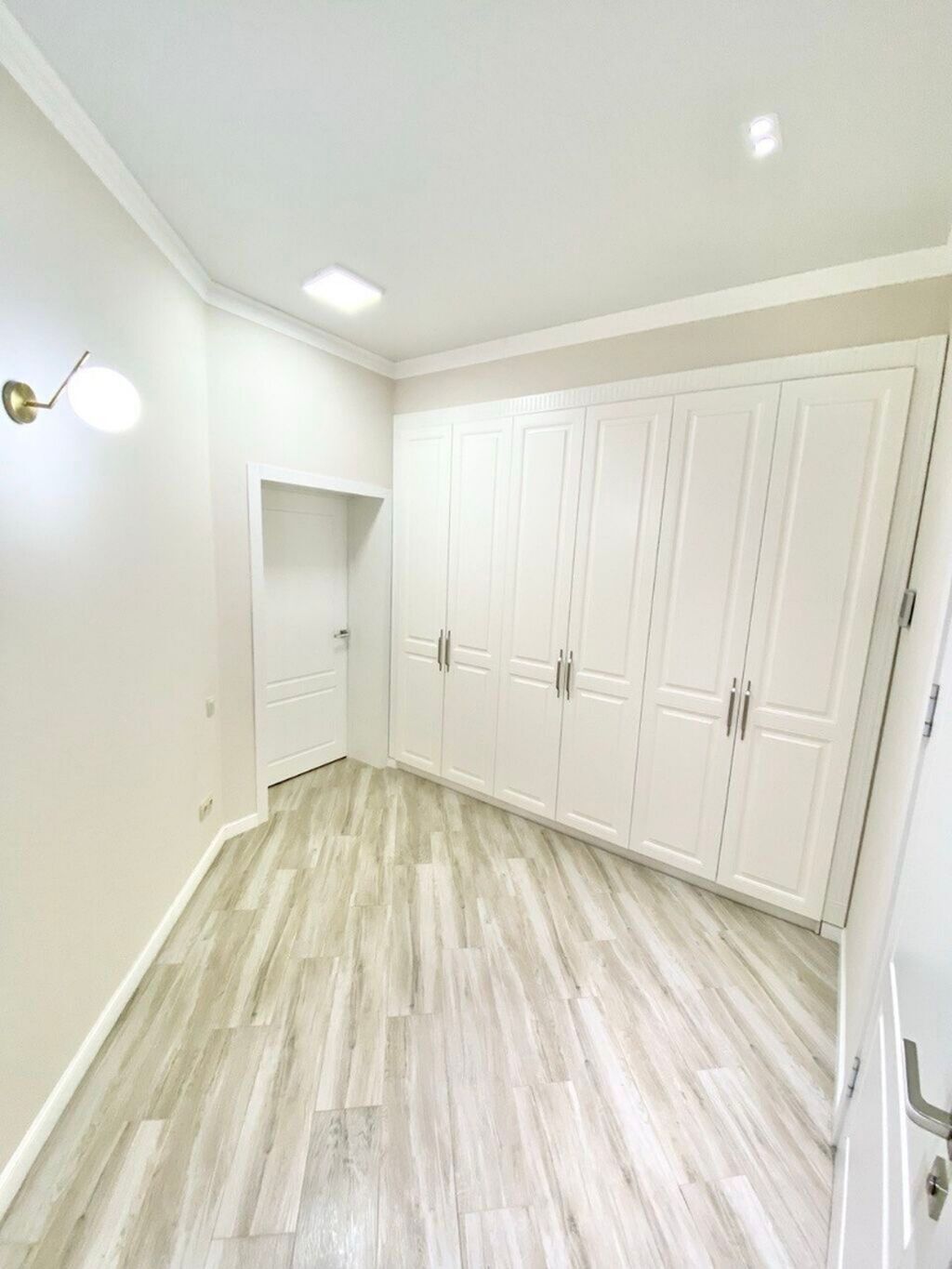 Продажа дома, 250 м² — район Азия Молл, Бишкек Современный дом с: фото 4