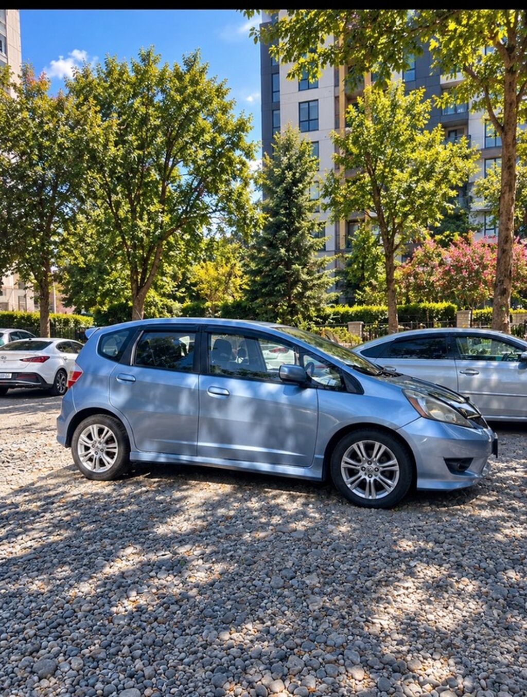 Honda Fit: 2011 г., 1.5 л, Автомат, Бензин, Хэтчбэк: фото 4