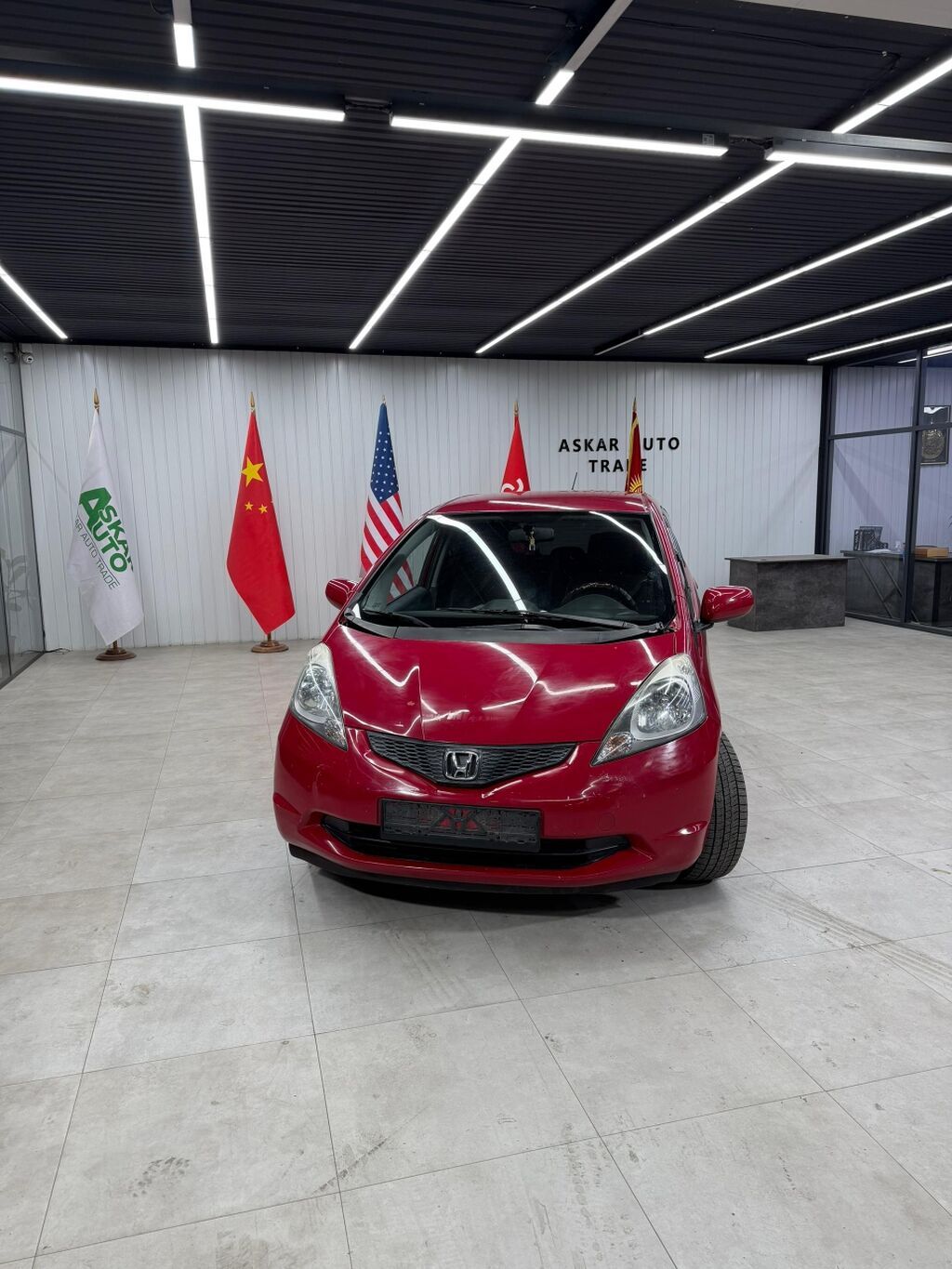 Honda Fit: 2009 г., 1.5 л, Автомат, Бензин, Хэтчбэк: фото 5