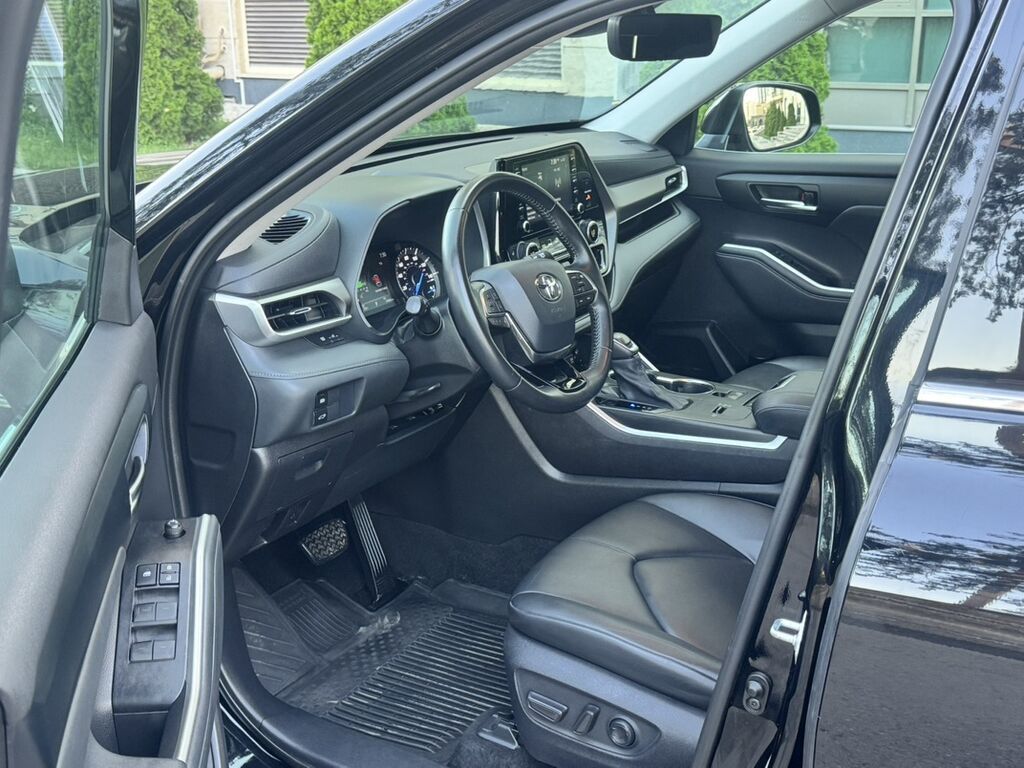 Toyota Highlander: 2021 г., 2.5 л, Автомат, Гибрид, Кроссовер: фото 8