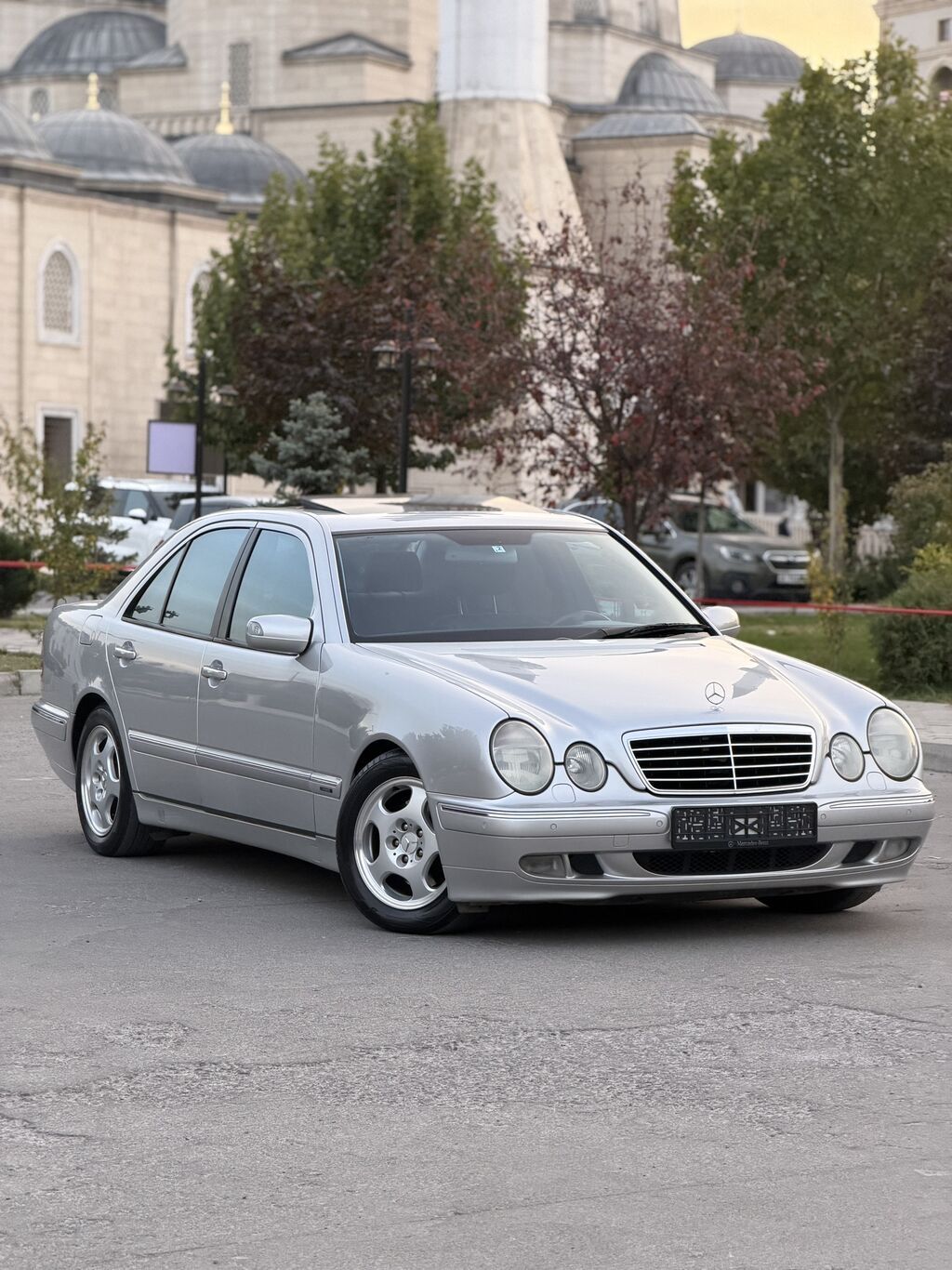 Mercedes-Benz E-Class: 2002 г., 3.2 л, Автомат, Бензин, Седан: фото 3