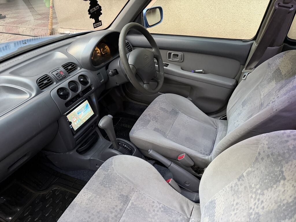 Nissan March: 2000 г., 1 л, Автомат, Бензин, Хэтчбэк: фото 7