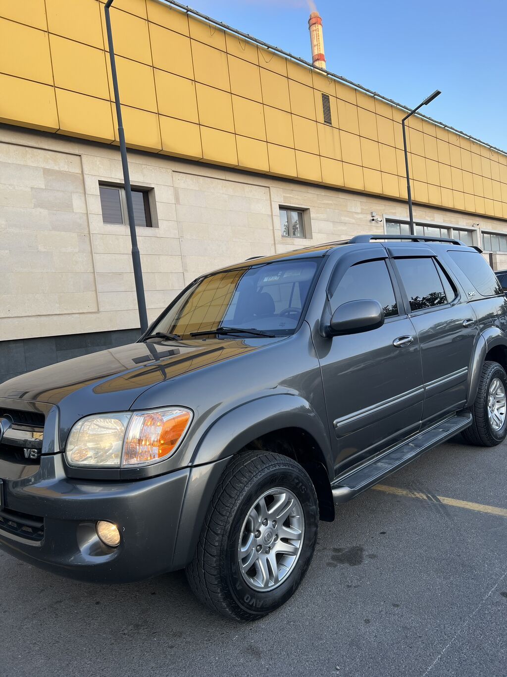 Toyota Sequoia: 2005 г., 4.7 л, Автомат, Газ, Внедорожник: фото 3