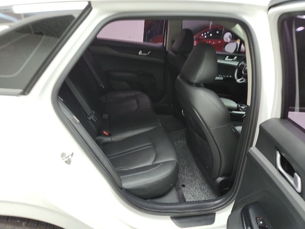 Kia K5: 2020 г., 2 л, Автомат, Бензин, Лифтбек — фото 6
