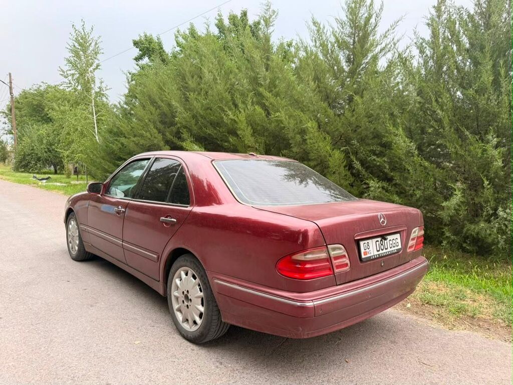 Mercedes-Benz E-Class: 2001 г., 4.3 л, Автомат, Бензин, Седан: фото 4