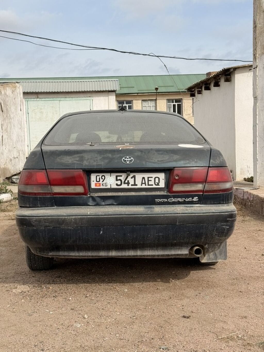Toyota Carina E: 1995 г., 1.5 л, Механика, Бензин, Седан: фото 4