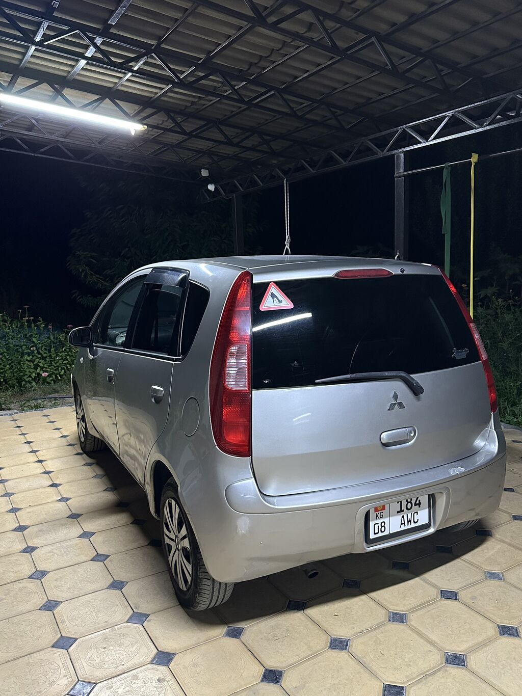 Mitsubishi Colt: 2004 г., 1.3 л, Автомат, Бензин, Хэтчбэк: фото 3