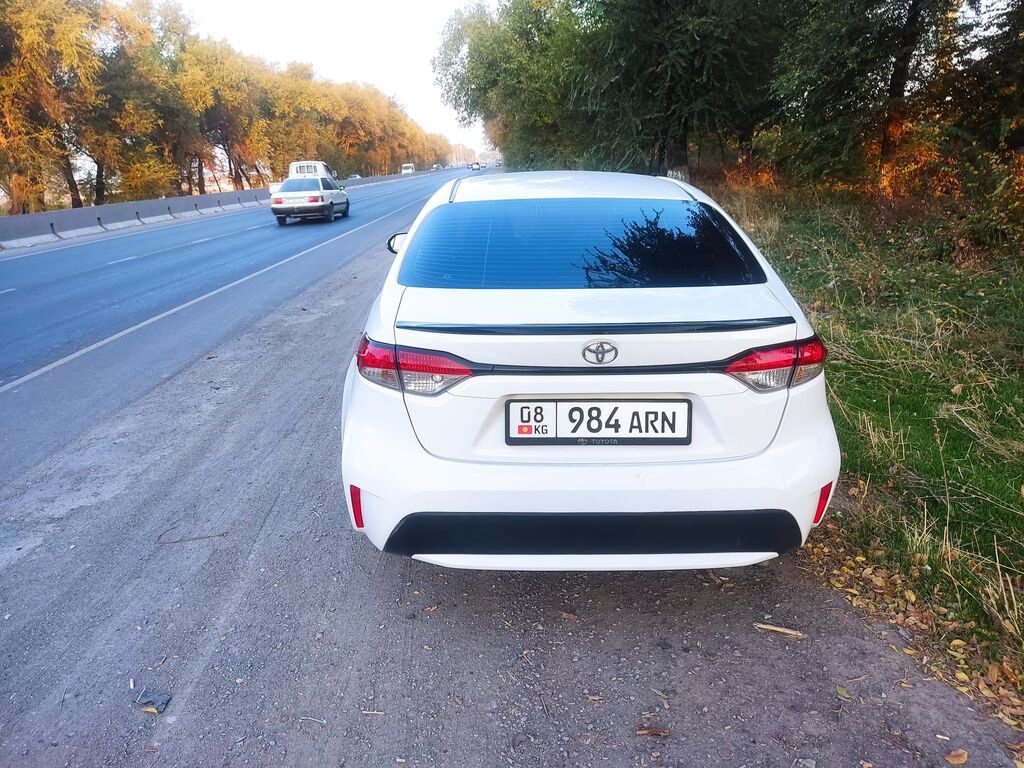 Toyota Corolla: 2020 г., 1.5 л, Автомат, Бензин, Седан: фото 3