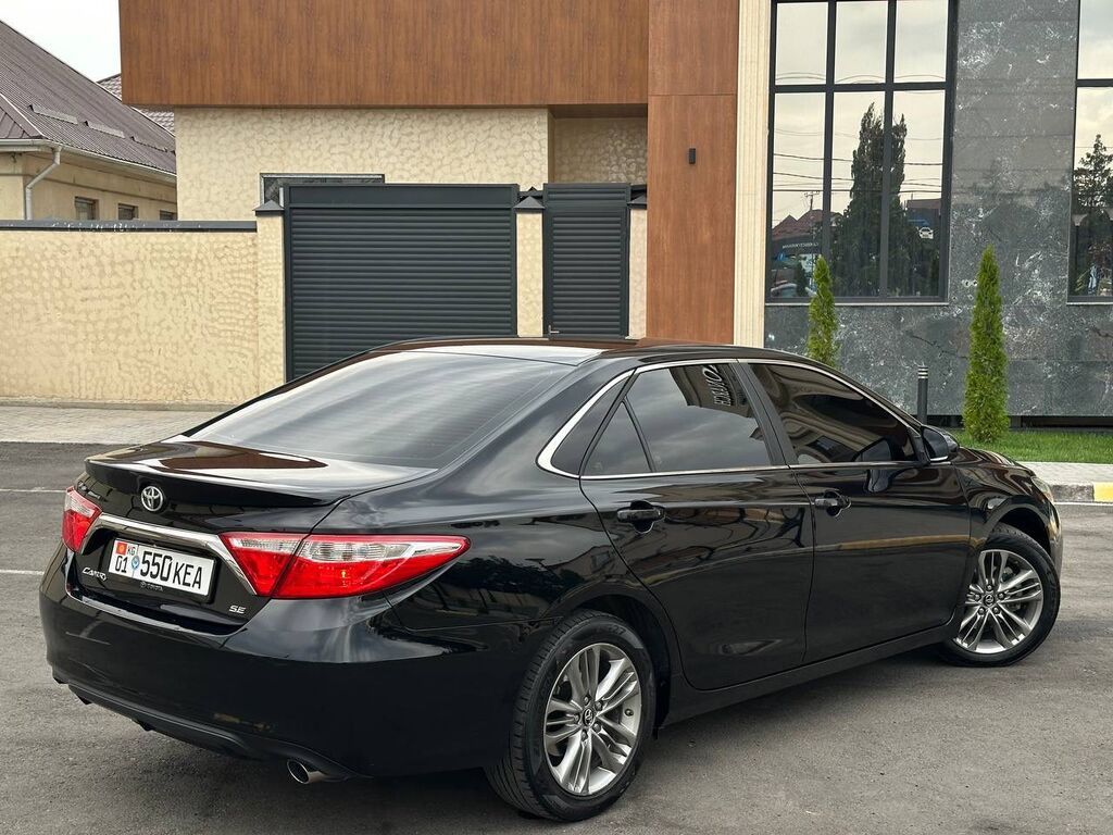 Toyota Camry: 2017 г., 2.5 л, Автомат, Бензин, Седан: фото 3