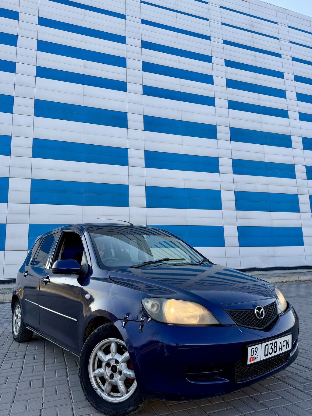 Mazda Demio: 2004 г., 1.3 л, Автомат, Бензин, Хэтчбэк: фото 2