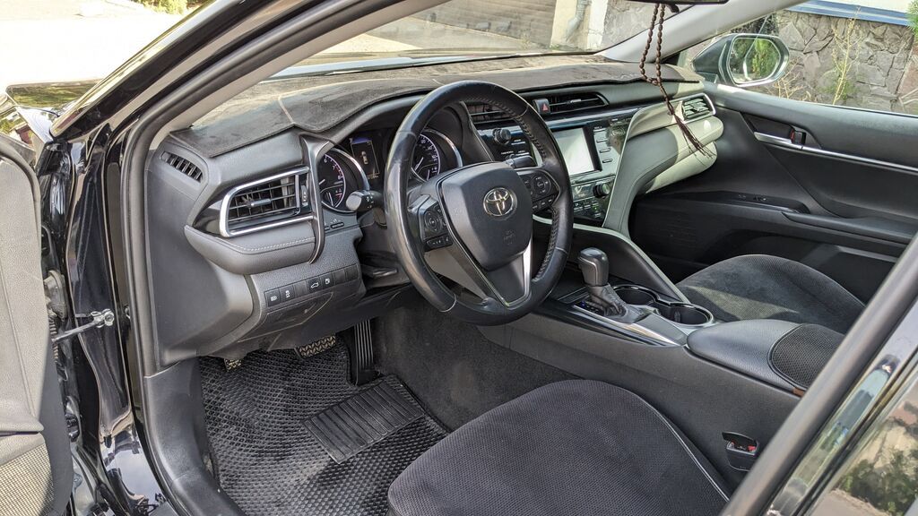Продам Toyota Camry 2018 г., 2.5 л, автомат: фото 8