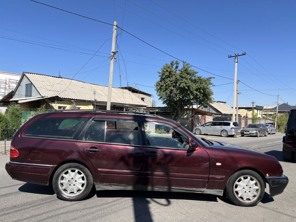 Mercedes-Benz E-Class: 1998 г., 2.2 л, Автомат, Бензин, Универсал: фото 5
