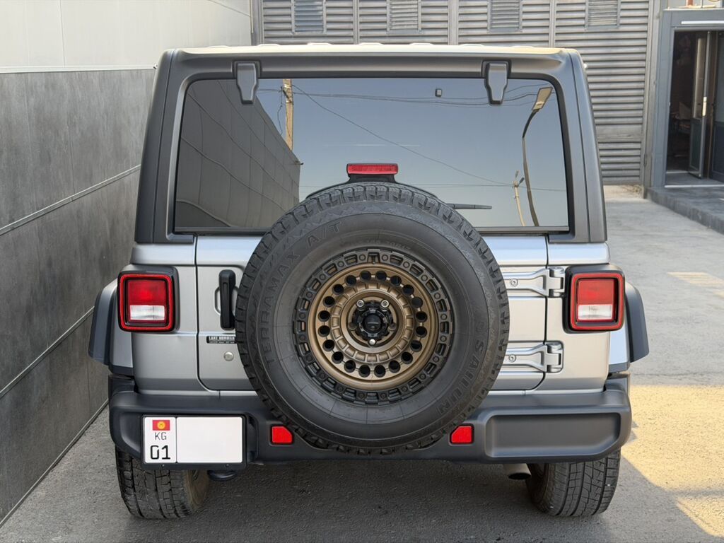Jeep Wrangler: 2019 г., 2 л, Автомат, Бензин, Внедорожник: фото 3