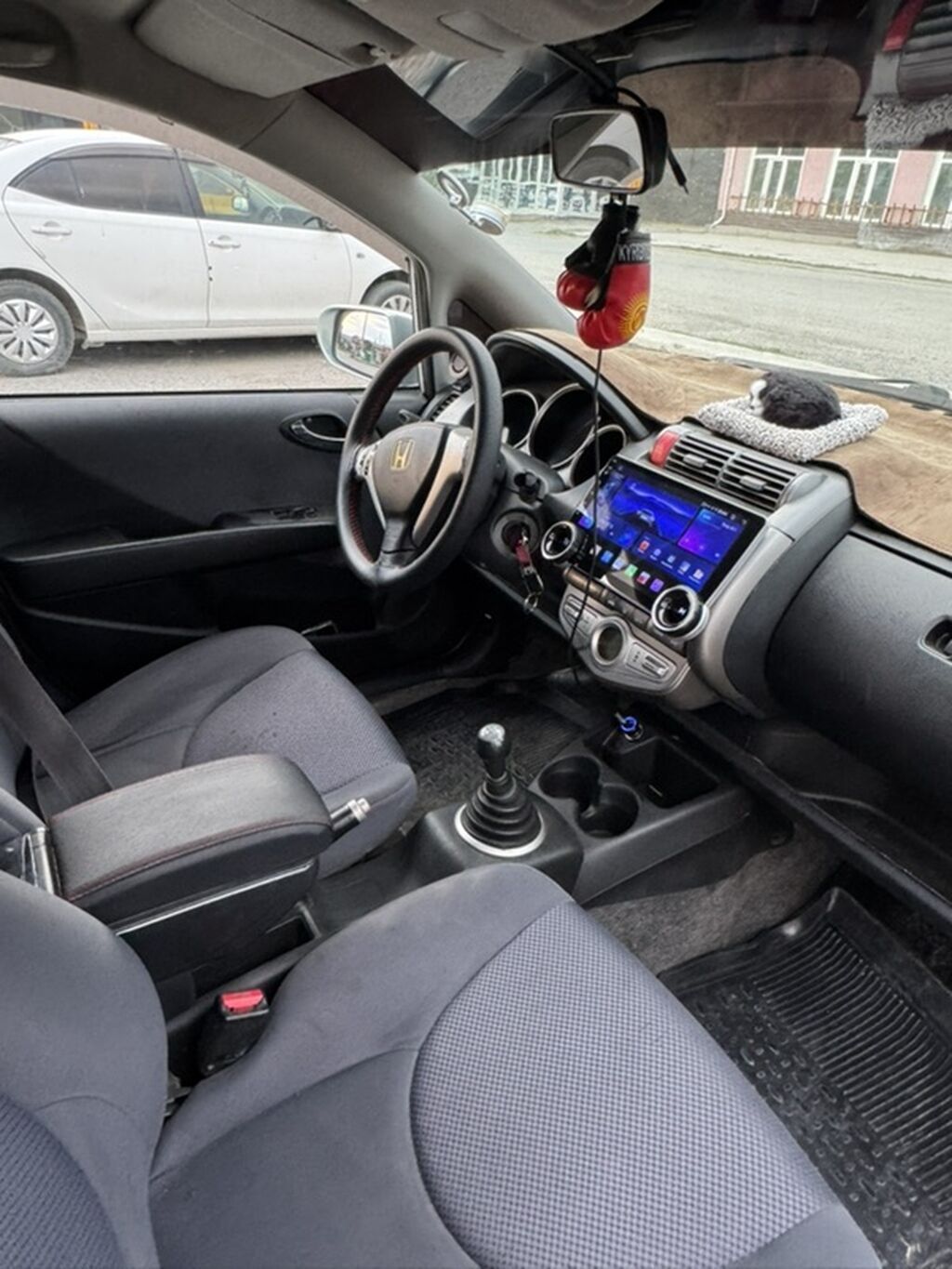 Honda Jazz: 2008 г., 1.4 л, Автомат, Бензин, Хэтчбэк — фото 6