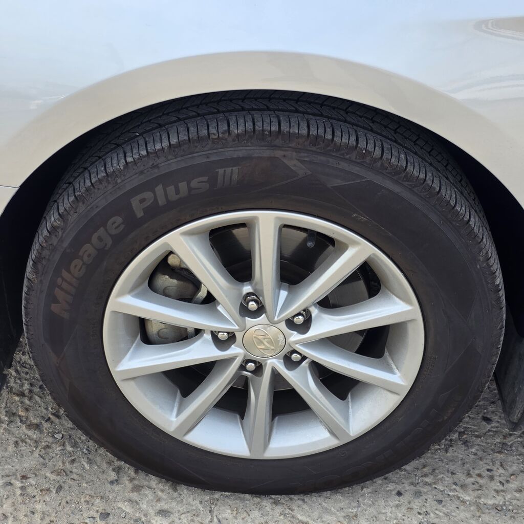 Hyundai Sonata: 2020 г., 2 л, Автомат, Бензин, Седан — фото 8
