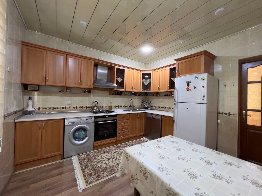 Xırdalan, 224 kv. m, 6 otaqlı, Kombi, Qaz, İşıq