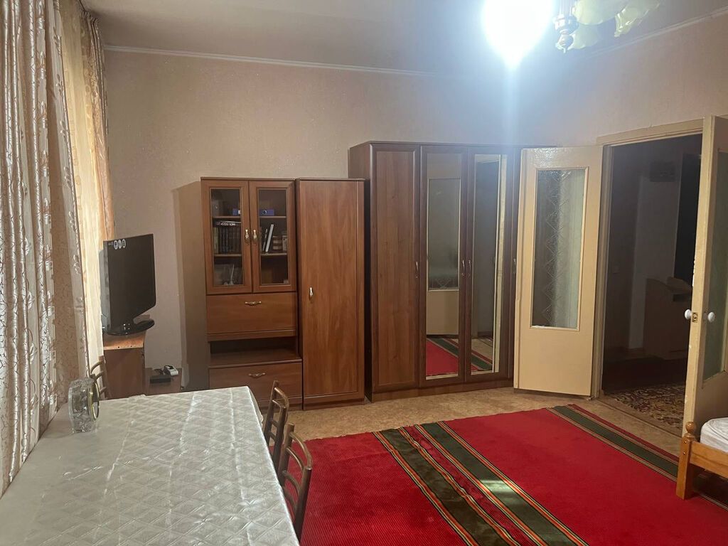 Сдается 1‑комнатная квартира, 46,4 м² (Хозяева) Адрес: ул. Исанова 60: фото 1
